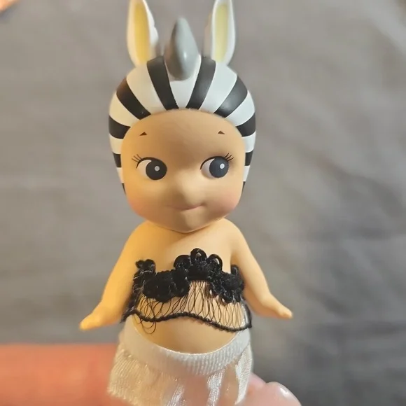 Sonny Angel Zebra 100% Authentic - Picture 7 of 10